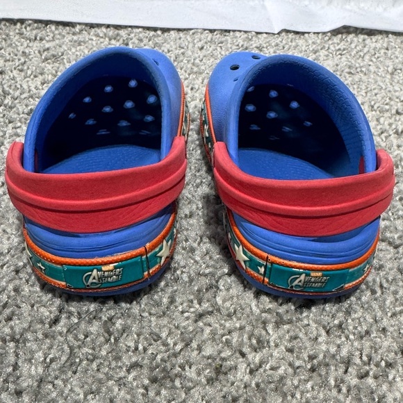Captain America Kids Clogs - Blue and Red Size 6-7 C - Picture 4 of 6